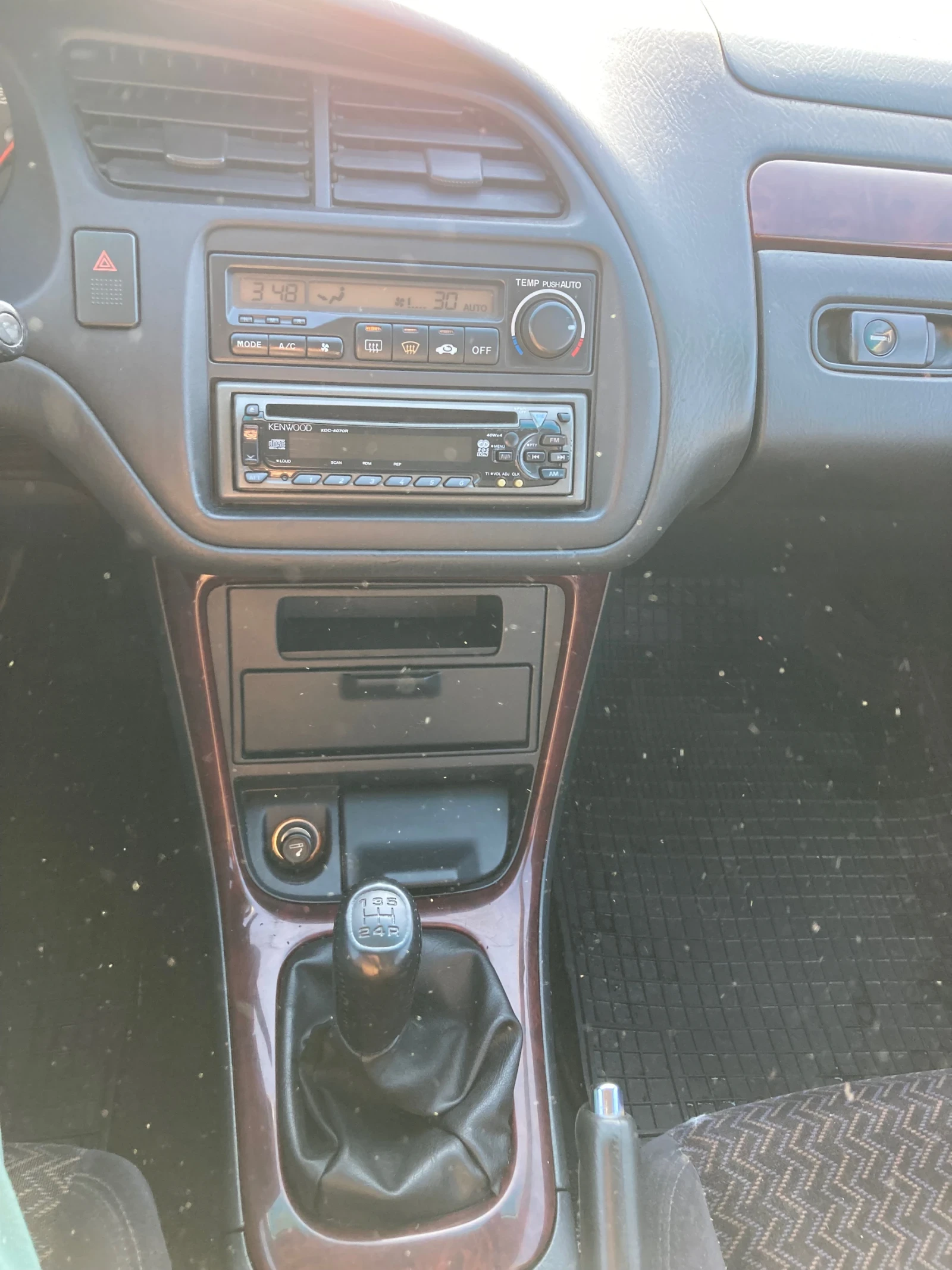 Honda Accord 1.8 is 136 ks KLIMA 330000 - изображение 8