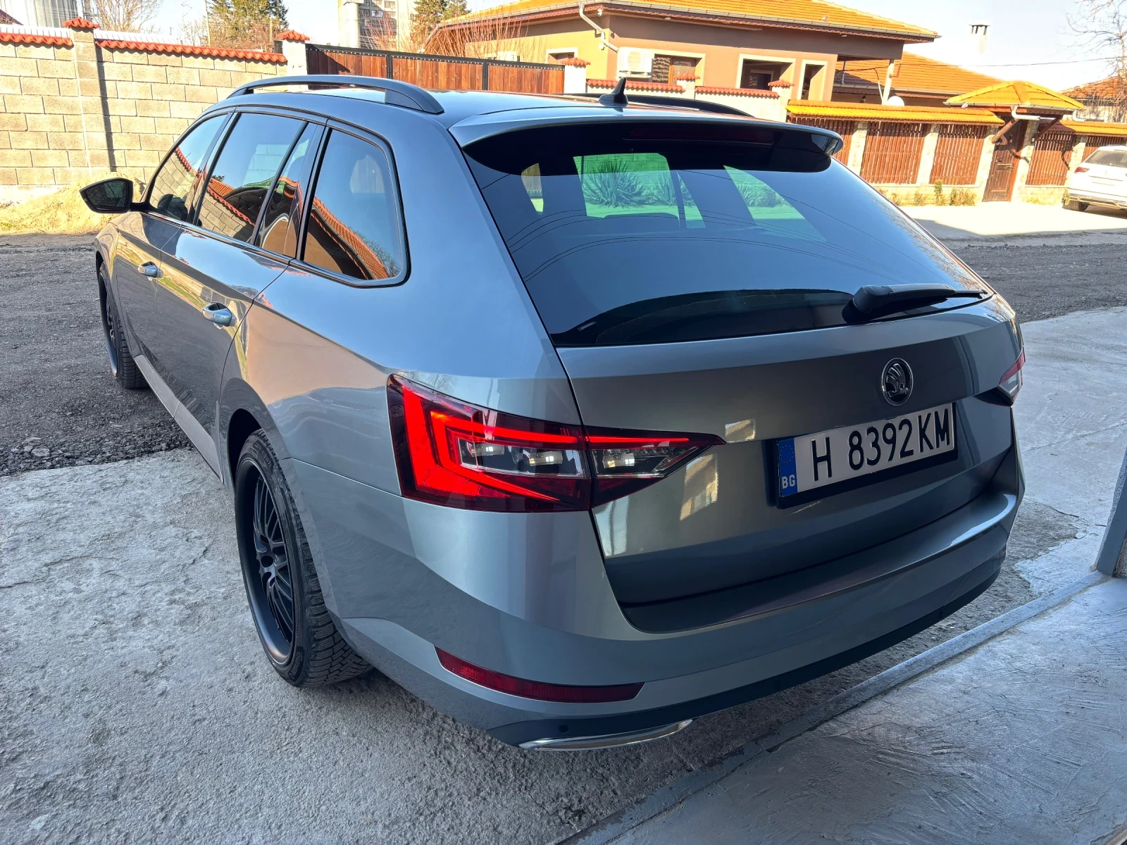 Skoda Superb 2.0TDI 4x4 DSG SPORT LINE, снимка 4 - Автомобили и джипове - 53789156