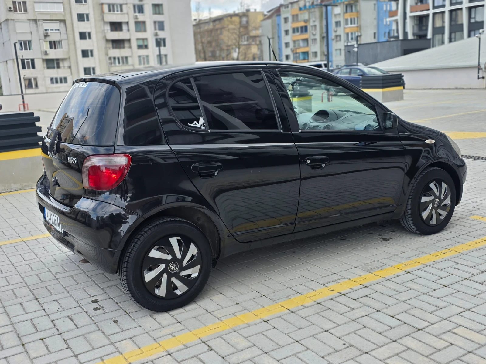Toyota Yaris 1.1 VVT-I , снимка 6 - Автомобили и джипове - 54082973