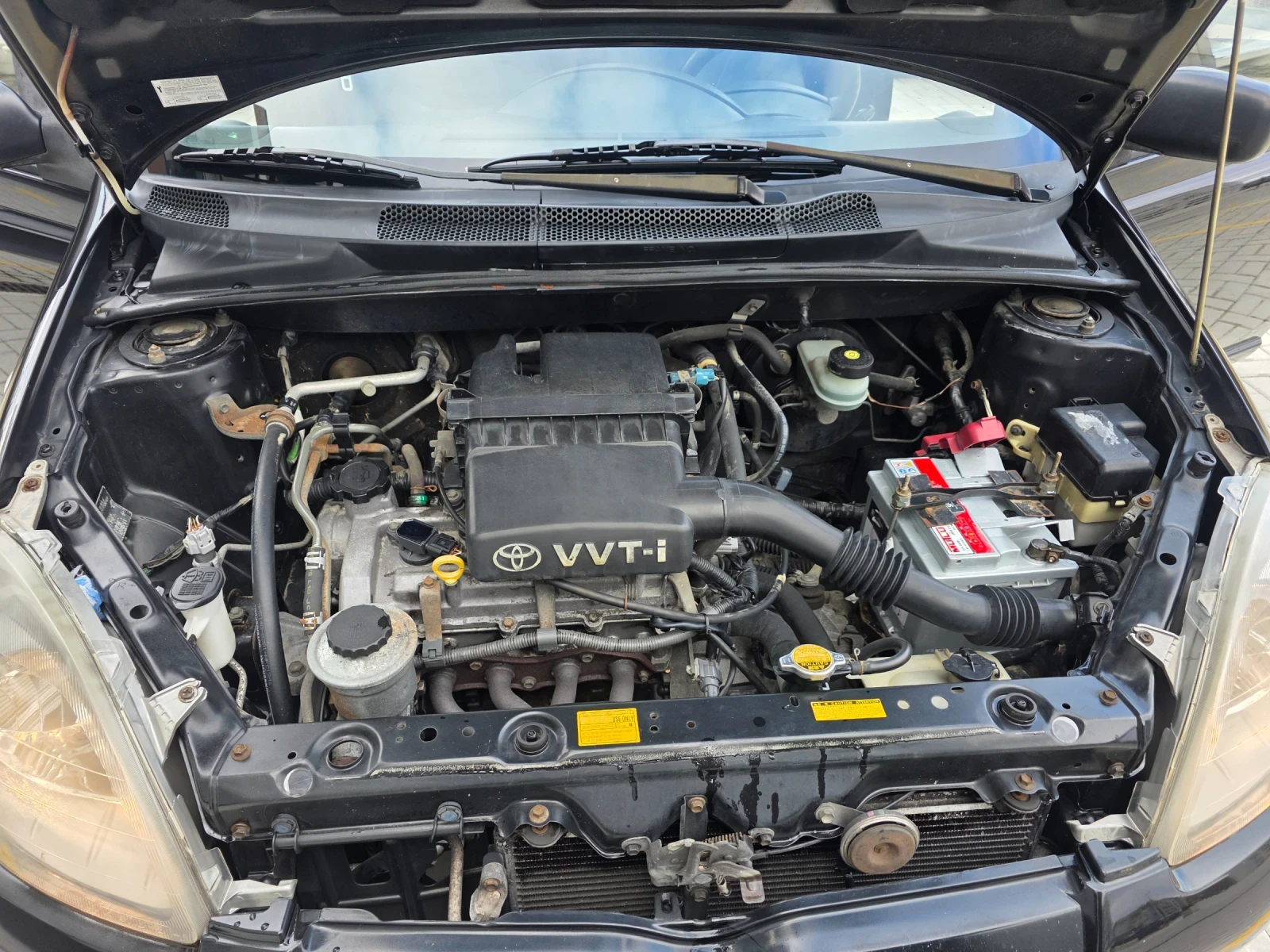 Toyota Yaris 1.1 VVT-I , снимка 9 - Автомобили и джипове - 54082973