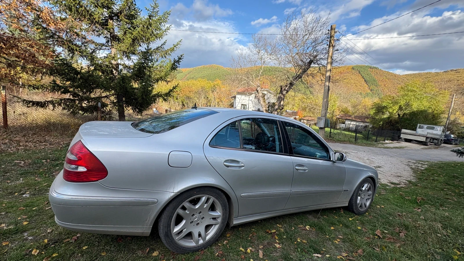 Mercedes-Benz E 280, снимка 8 - Автомобили и джипове - 54168459