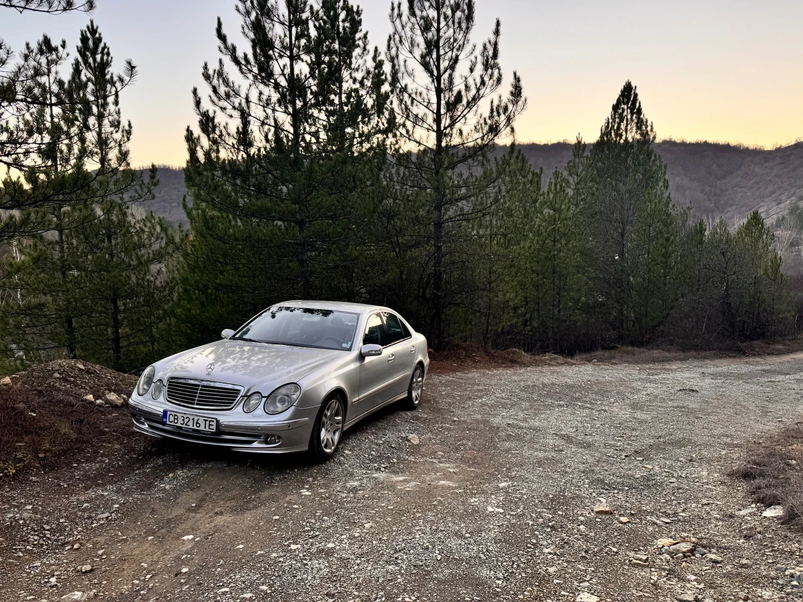 Mercedes-Benz E 280, снимка 7 - Автомобили и джипове - 54168459