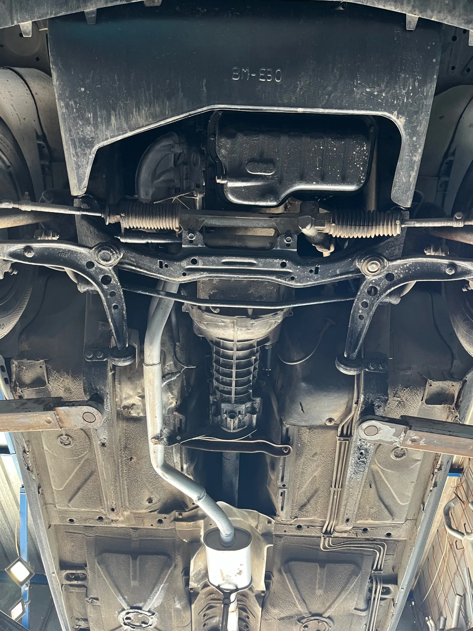 BMW 318 E30, снимка 14 - Автомобили и джипове - 54212013