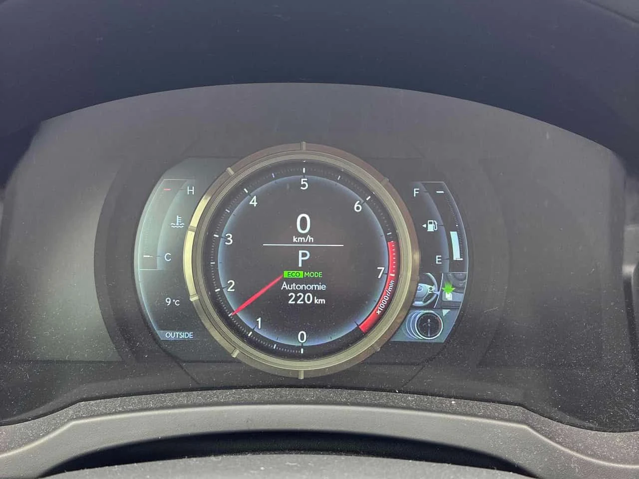 Lexus IS 250 * КОМПЛЕКТ ДЖАНТИ * ОБДУХВАНЕ * NAVI, снимка 8 - Автомобили и джипове - 54214602