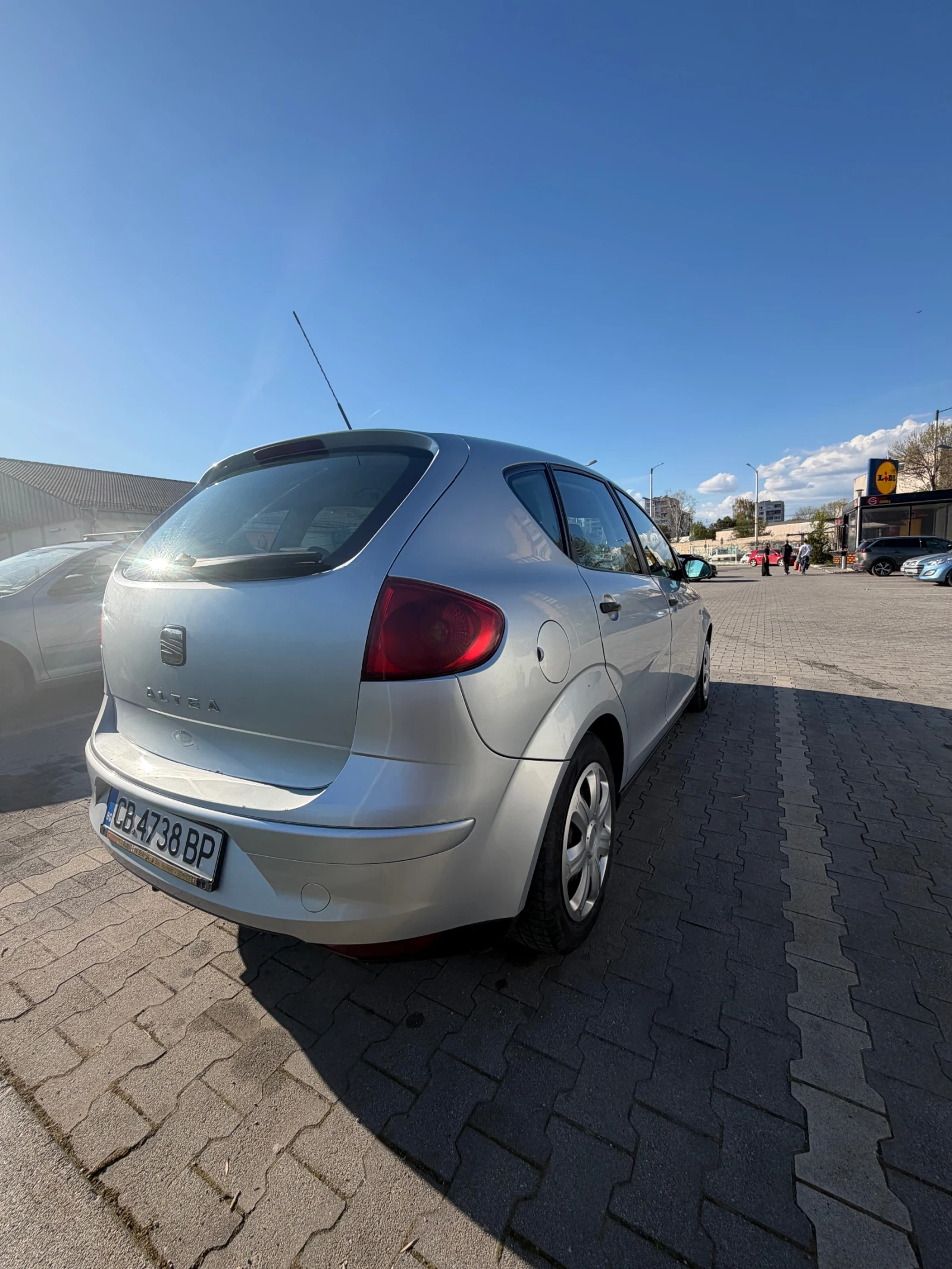 Seat Altea 1.9tdi, снимка 14 - Автомобили и джипове - 54248423