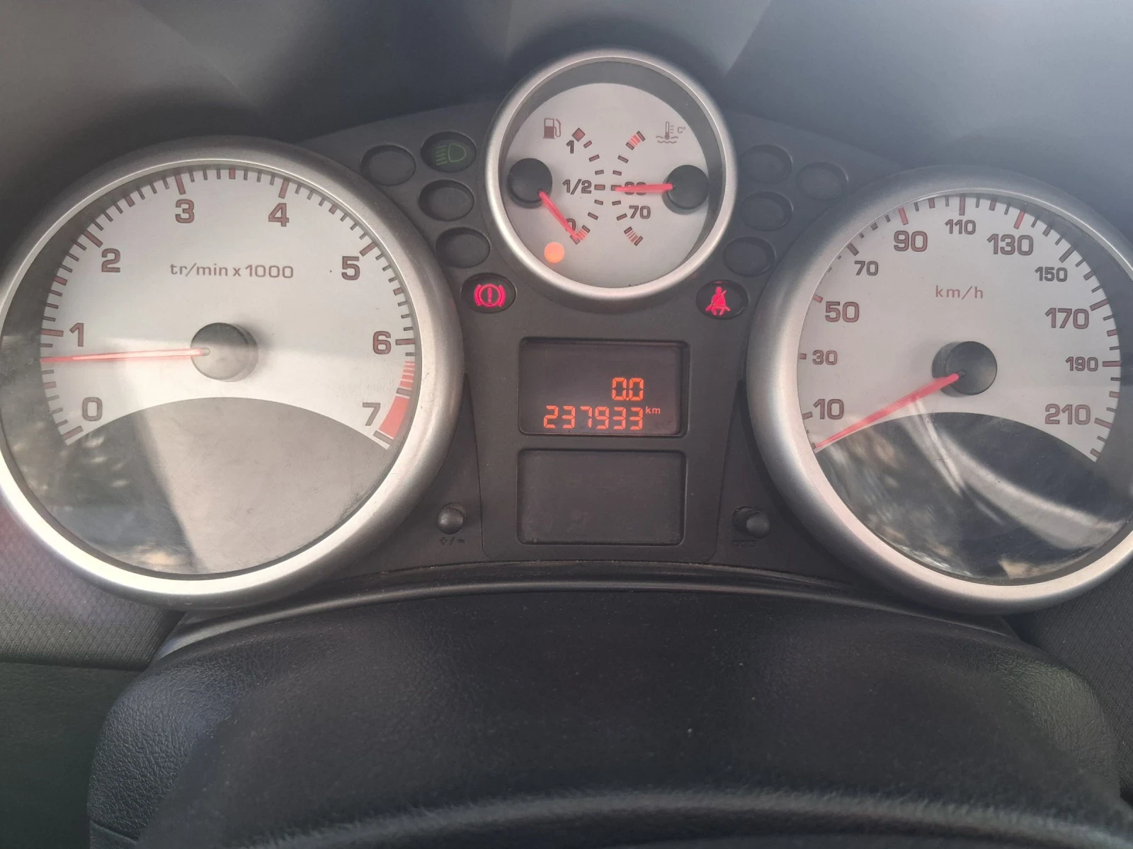 Peugeot 207 1.4i LPG, снимка 6 - Автомобили и джипове - 54770542