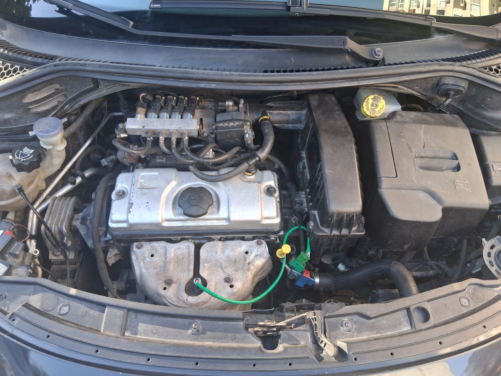 Peugeot 207 1.4i LPG, снимка 9 - Автомобили и джипове - 54770542