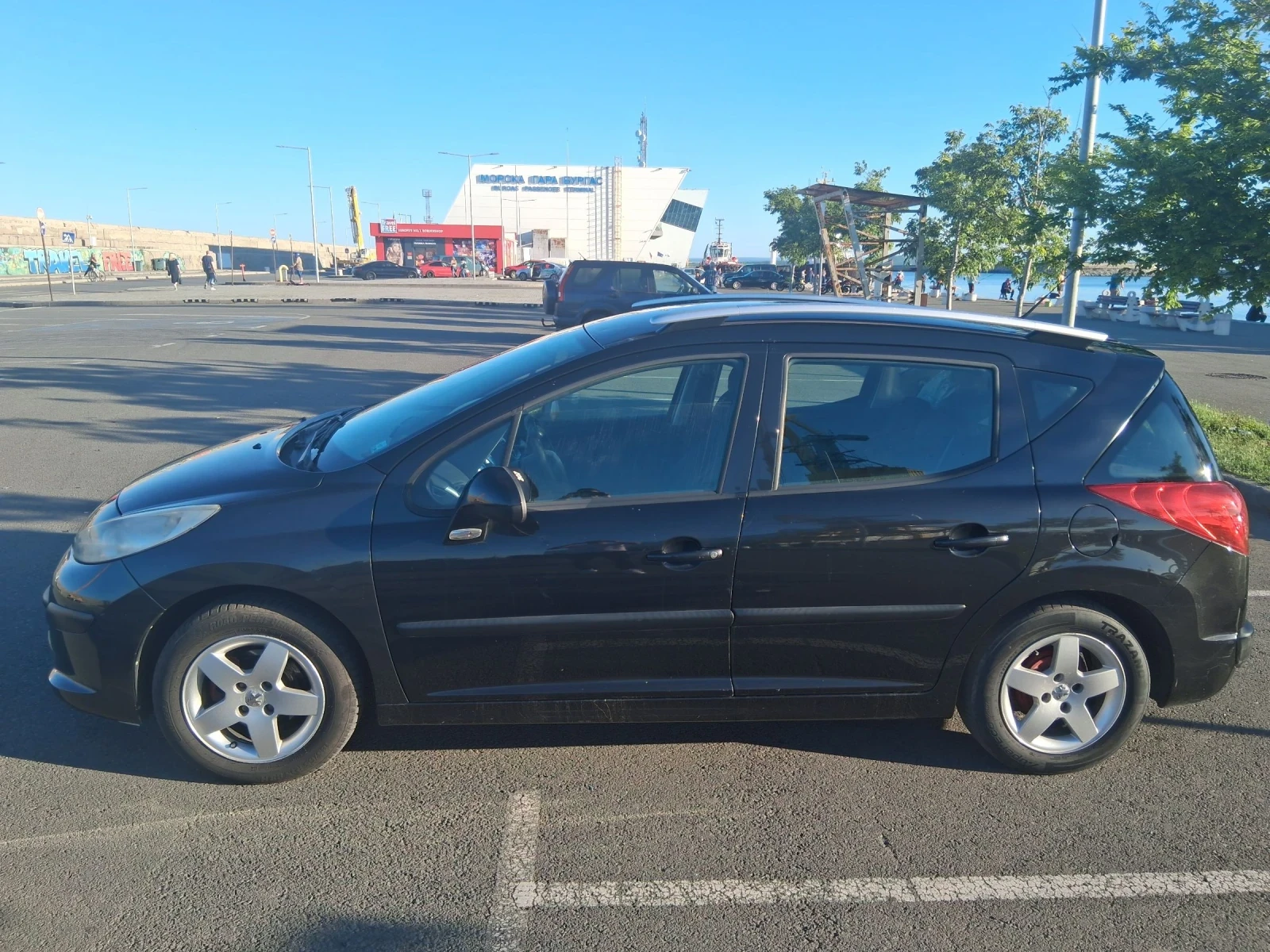 Peugeot 207 1.4i LPG, снимка 3 - Автомобили и джипове - 54770542