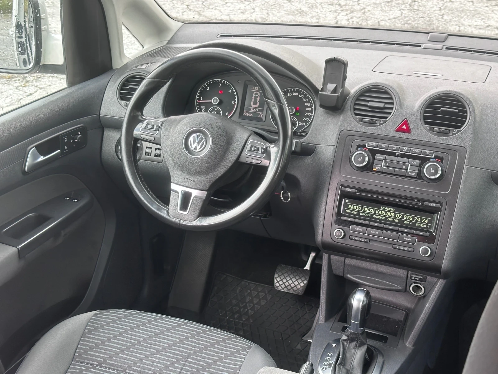 VW Caddy MAXI* 1.6TDI* DSG* НЕМСКА* НОВ ВНОС!, снимка 9 - Автомобили и джипове - 54824348