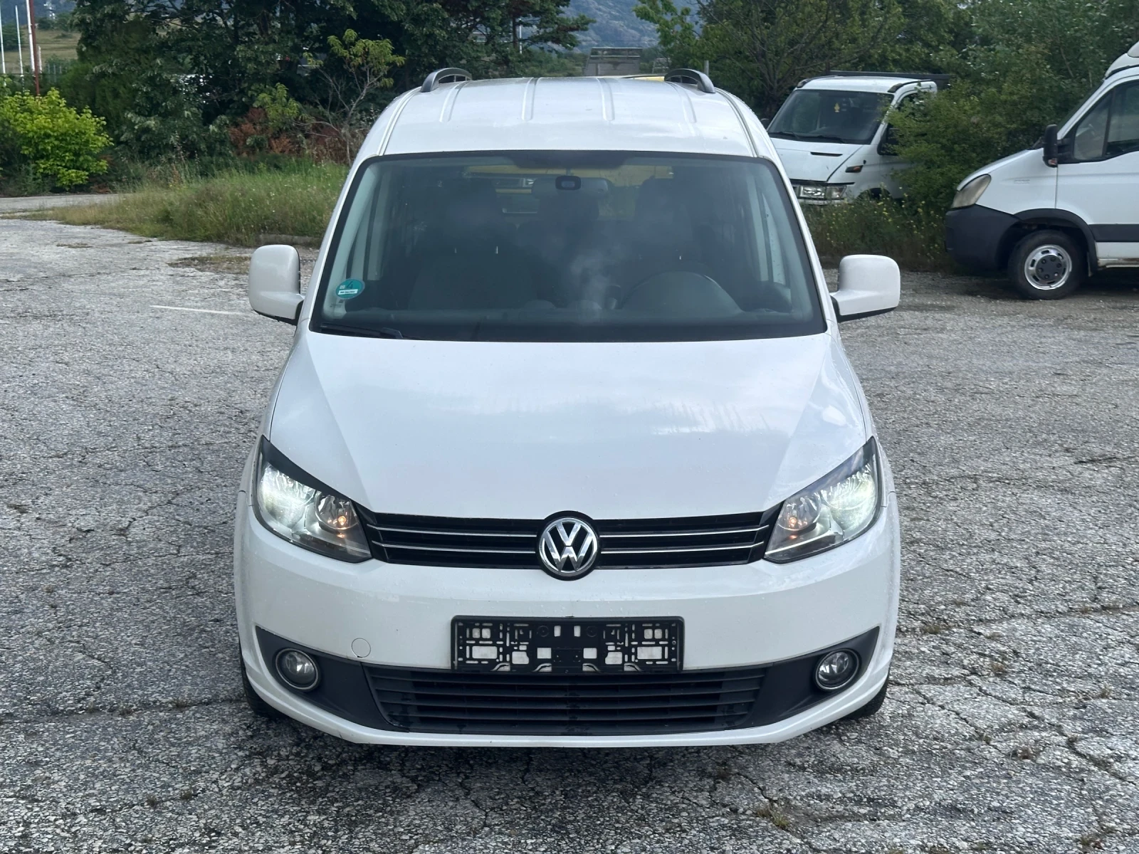 VW Caddy MAXI* 1.6TDI* DSG* НЕМСКА* НОВ ВНОС!, снимка 2 - Автомобили и джипове - 54824348