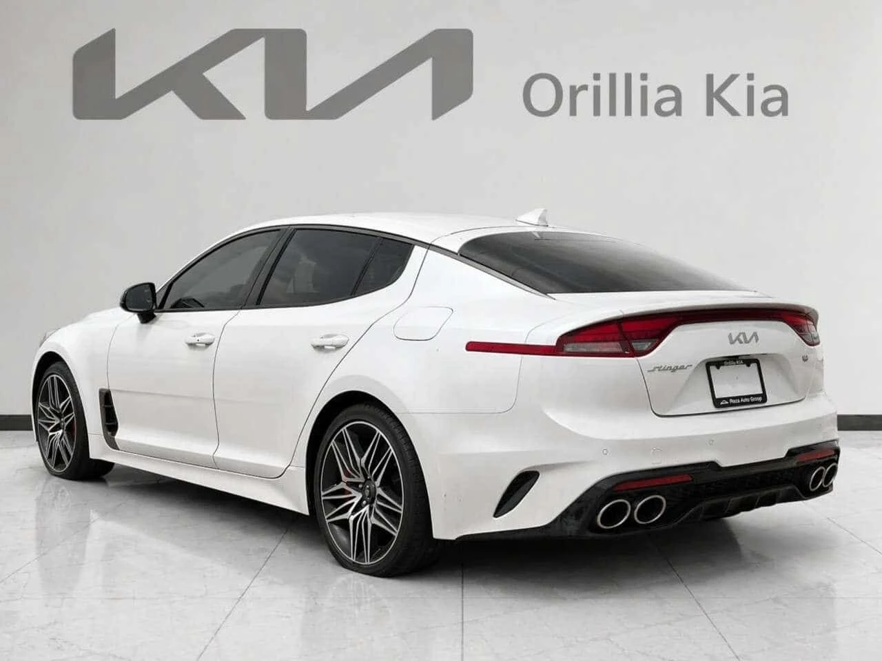 Kia Stinger * GT Limited MOONROOF | HEATED & VENTILATED LEATHE, снимка 4 - Автомобили и джипове - 54870809