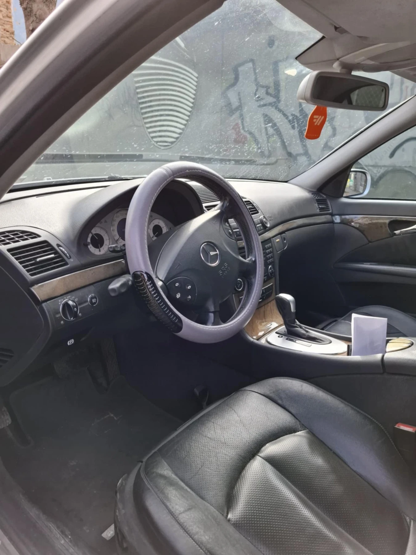 Mercedes-Benz E 270 2.7 CDI Avantgarde, снимка 6 - Автомобили и джипове - 54882014