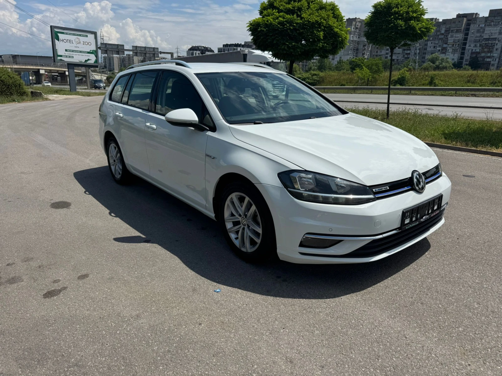 VW Golf 1400 ТОП, снимка 3 - Автомобили и джипове - 54986405