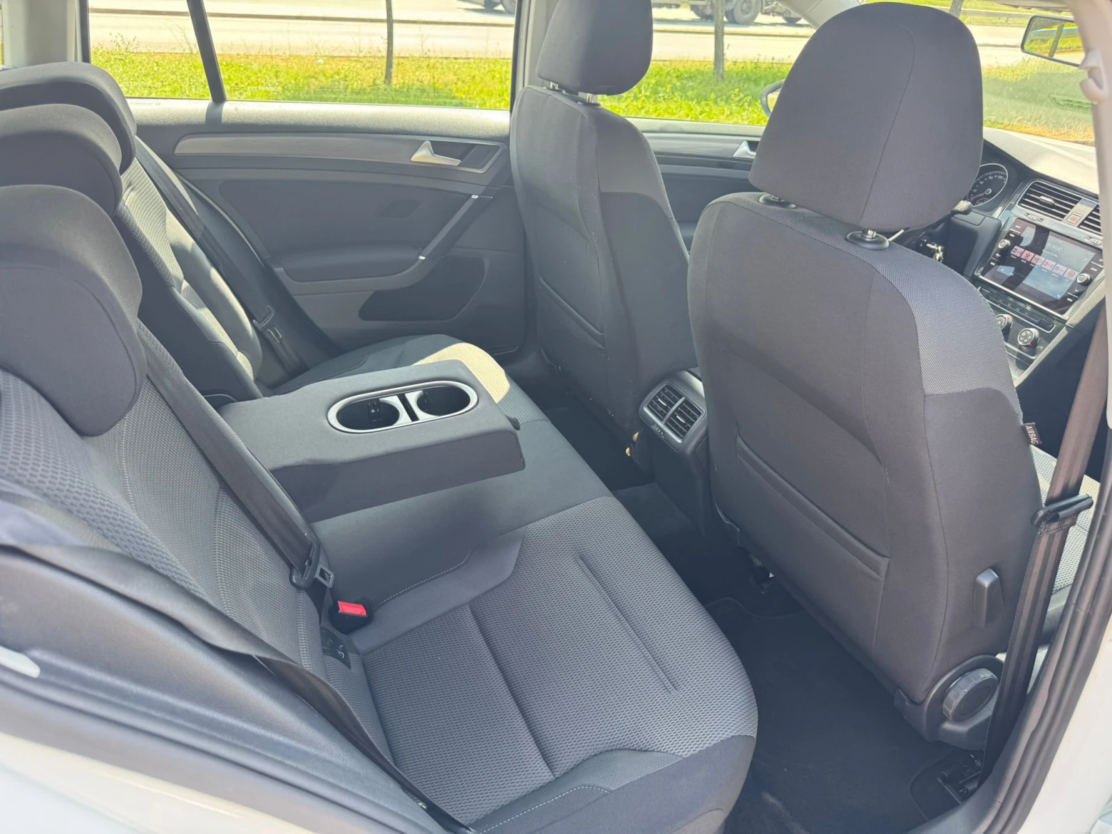 VW Golf 1400 ТОП, снимка 12 - Автомобили и джипове - 54986405