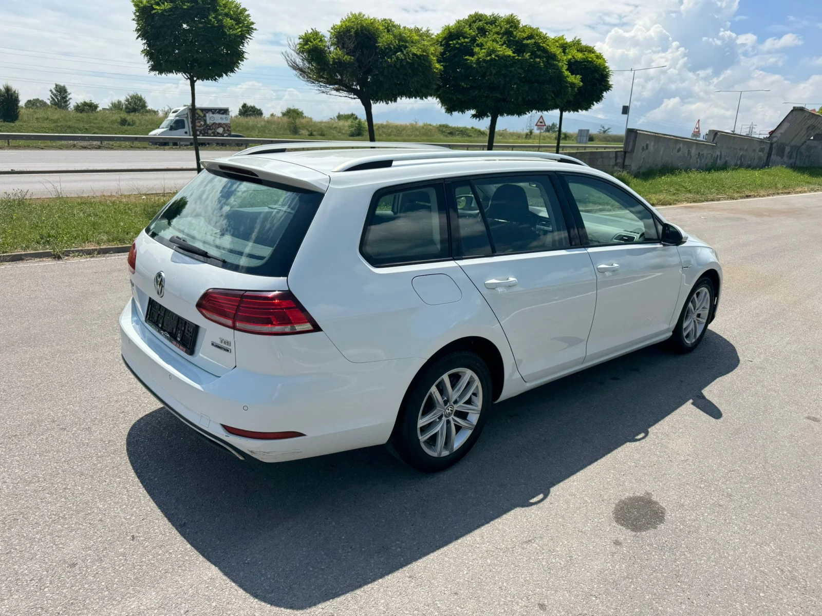 VW Golf 1400 ТОП, снимка 4 - Автомобили и джипове - 54986405