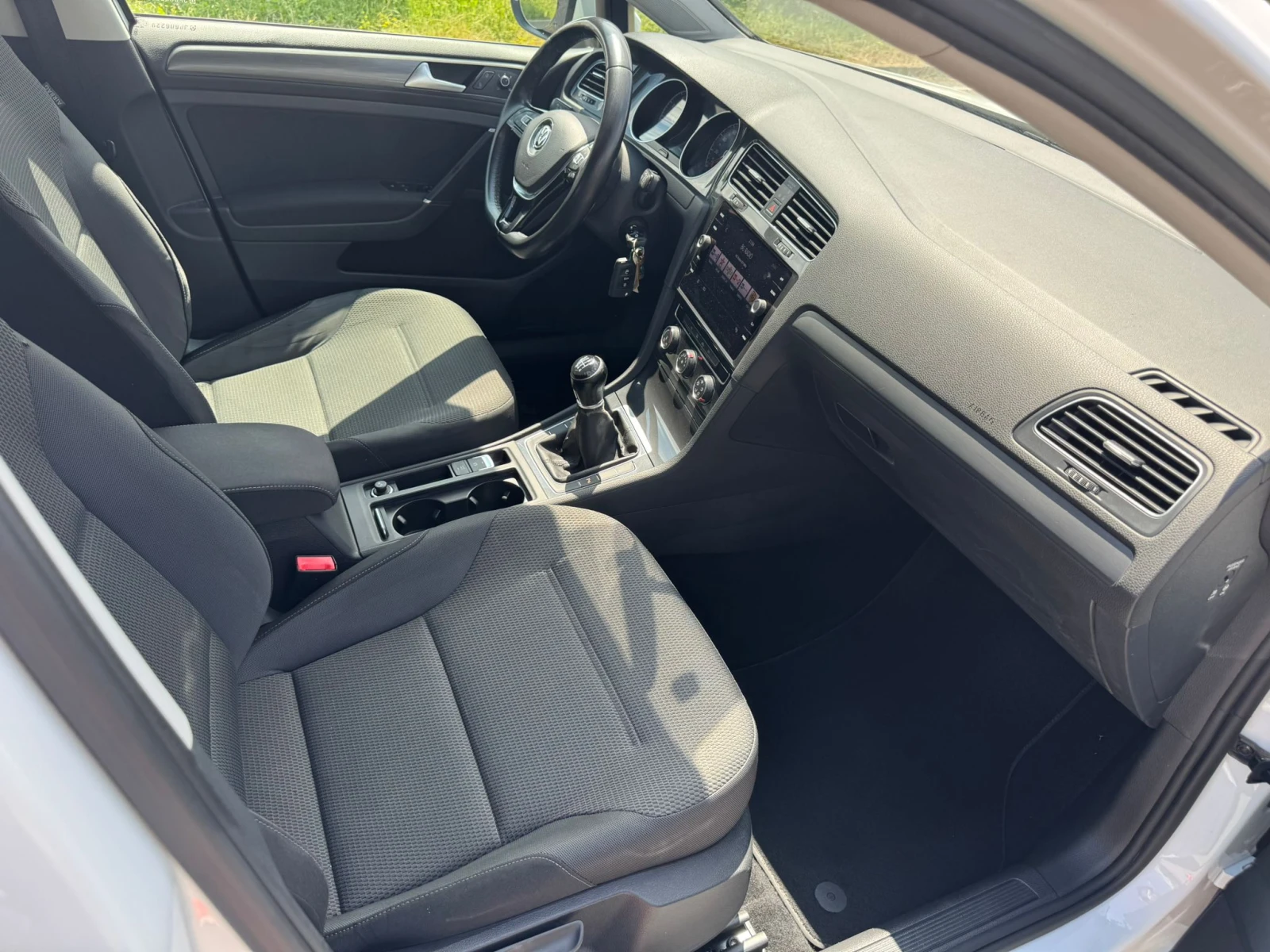 VW Golf 1400 ТОП, снимка 11 - Автомобили и джипове - 54986405