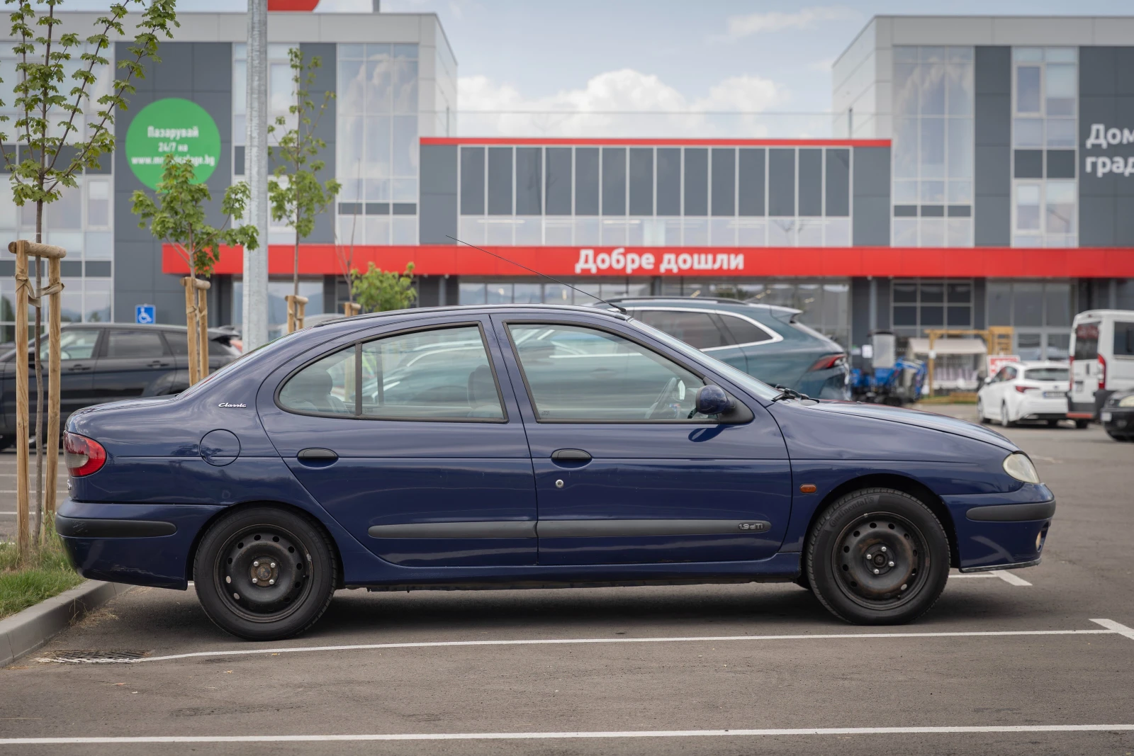 Renault Megane Classic, снимка 3 - Автомобили и джипове - 55343175