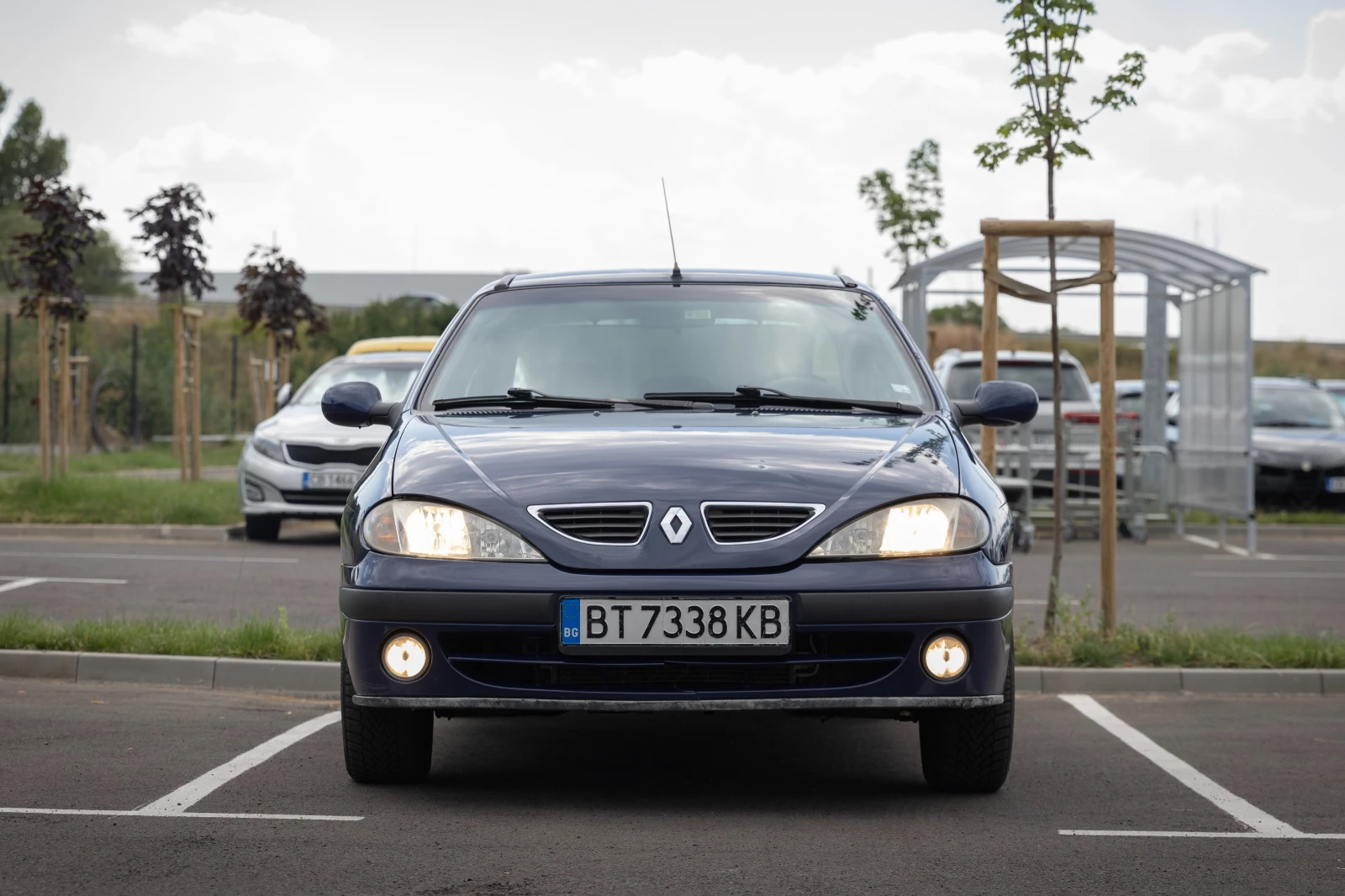 Renault Megane Classic, снимка 2 - Автомобили и джипове - 55343175