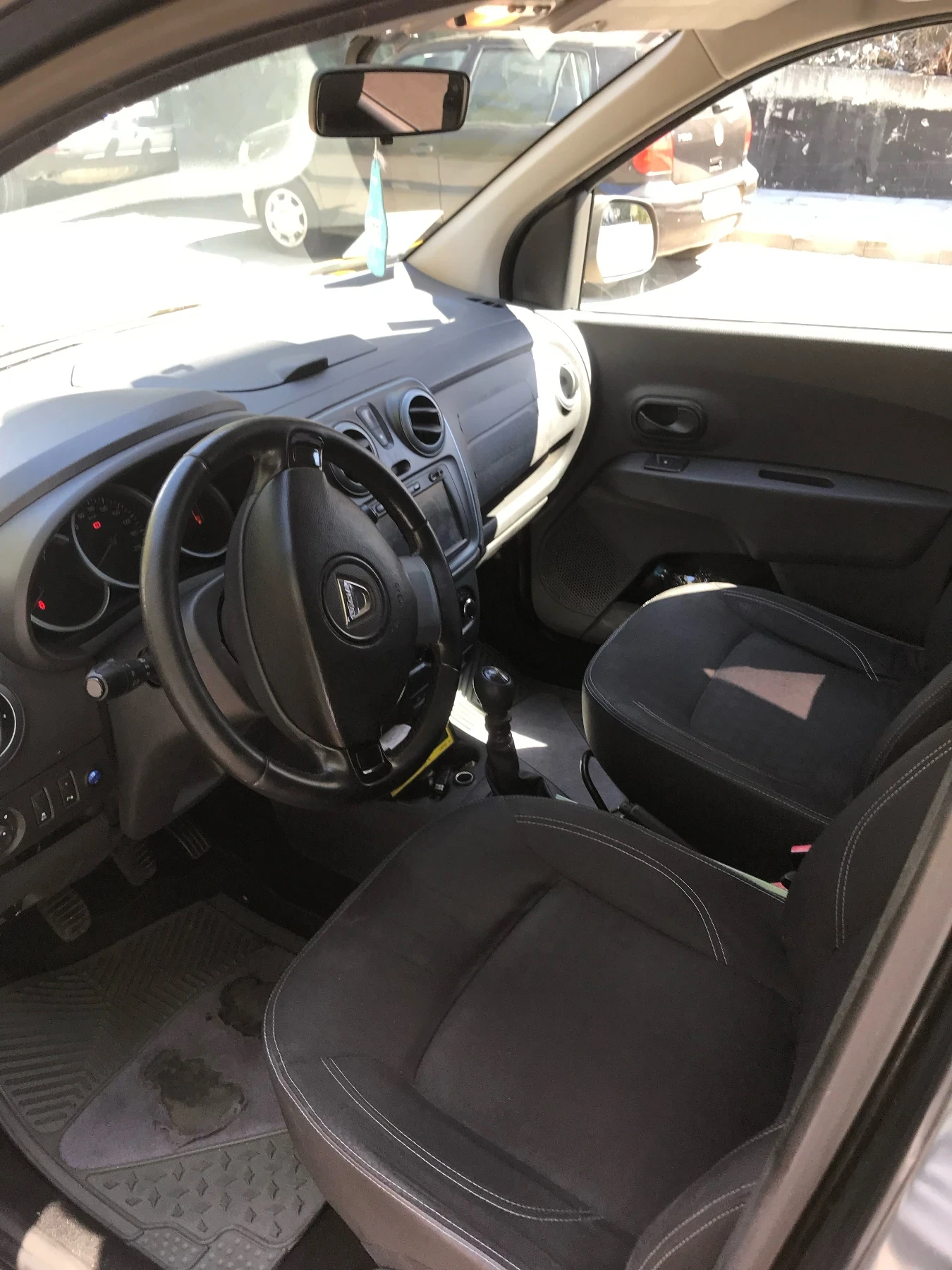 Dacia Lodgy Stepway, снимка 9 - Автомобили и джипове - 55892899