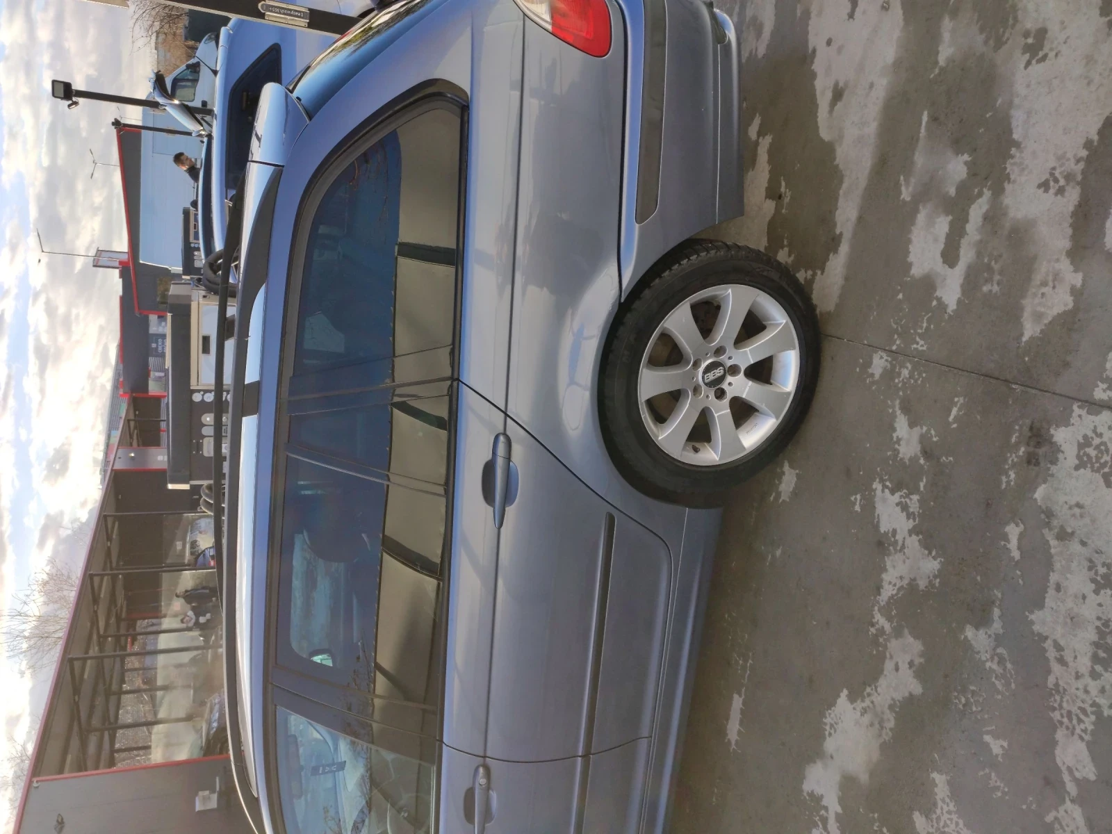 BMW 330, снимка 15 - Автомобили и джипове - 55450172