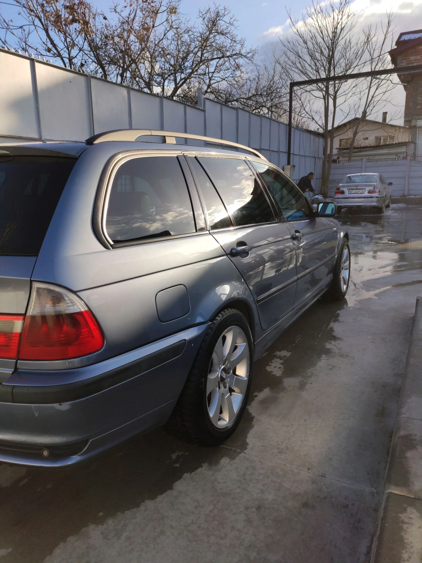 BMW 330, снимка 13 - Автомобили и джипове - 55450172