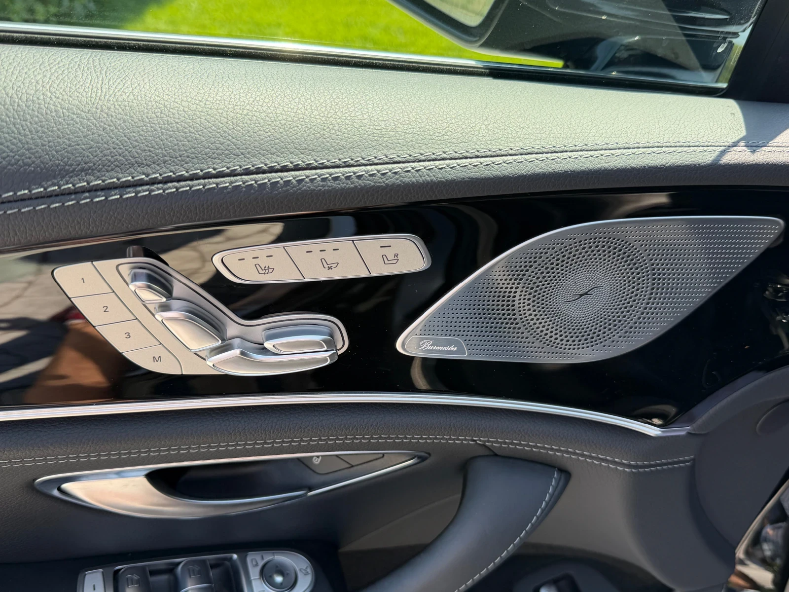 Mercedes-Benz AMG GT S 63, снимка 8 - Автомобили и джипове - 55640295
