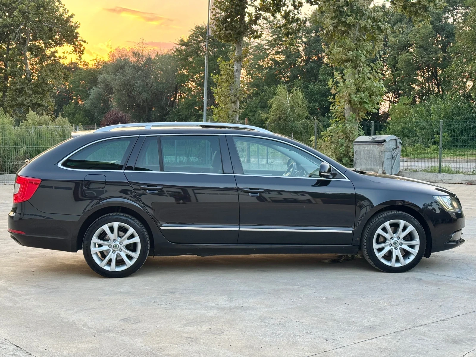 Skoda Superb * 2.0TDI* 170ks* DSG* FULL* LED* TOP* , снимка 8 - Автомобили и джипове - 55649118