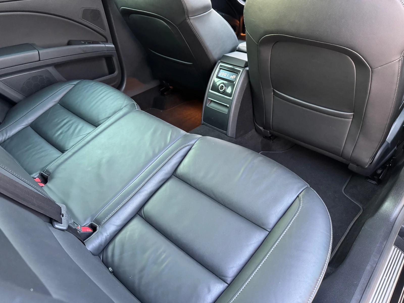Skoda Superb * 2.0TDI* 170ks* DSG* FULL* LED* TOP* , снимка 14 - Автомобили и джипове - 55649118
