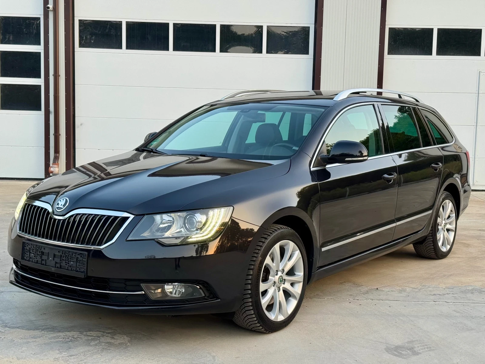 Skoda Superb * 2.0TDI* 170ks* DSG* FULL* LED* TOP* , снимка 3 - Автомобили и джипове - 55649118