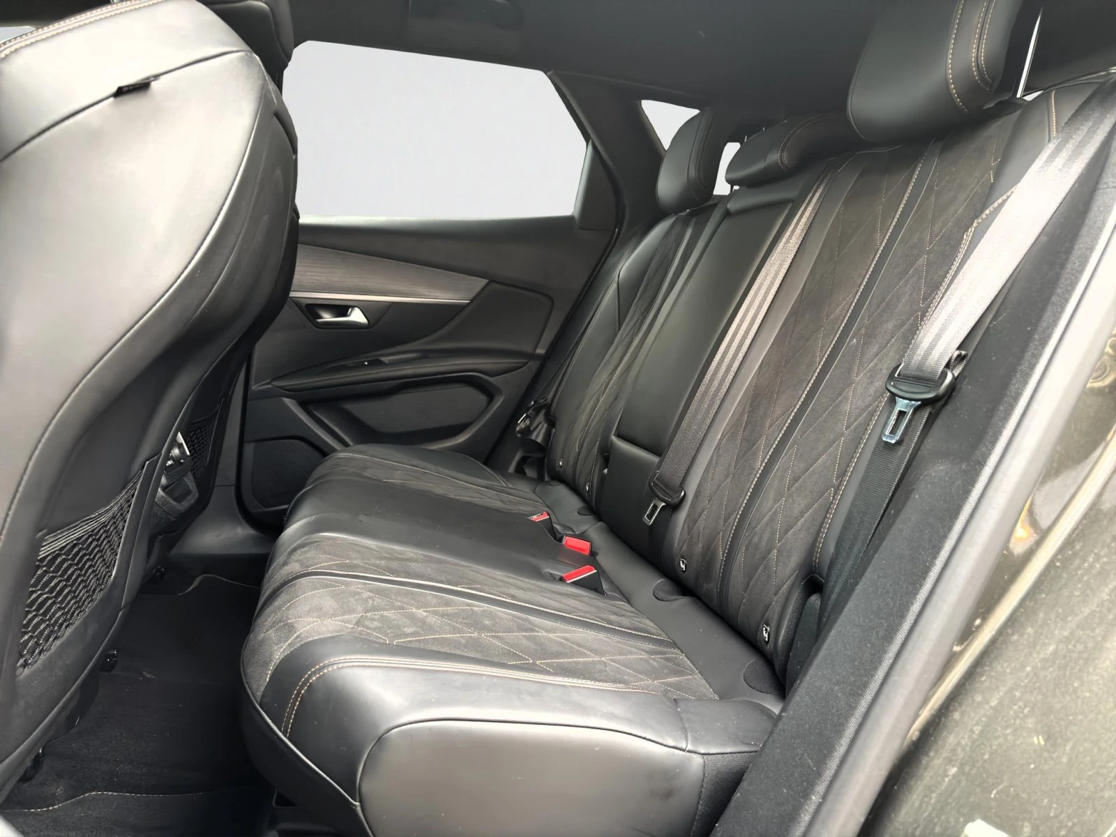 Peugeot 3008 GT 2.0 e-HDi 180 Лизинг Гаранция 2 години, снимка 12 - Автомобили и джипове - 55939147