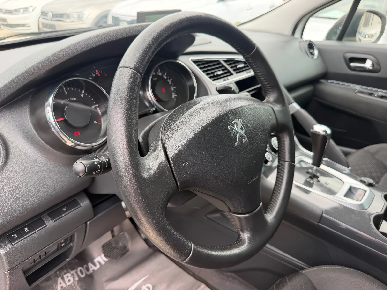 Peugeot 3008 1.6EHDI fACELIFT AVTOMAT, снимка 9 - Автомобили и джипове - 56097357