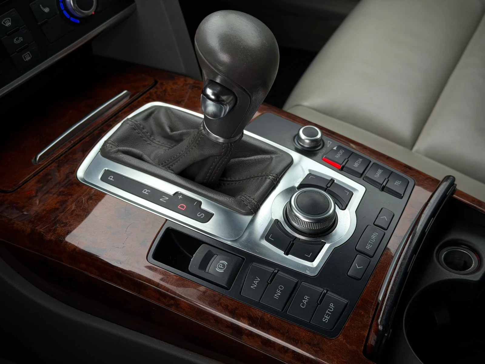 Audi A6 QUATTRO, снимка 12 - Автомобили и джипове - 56630176