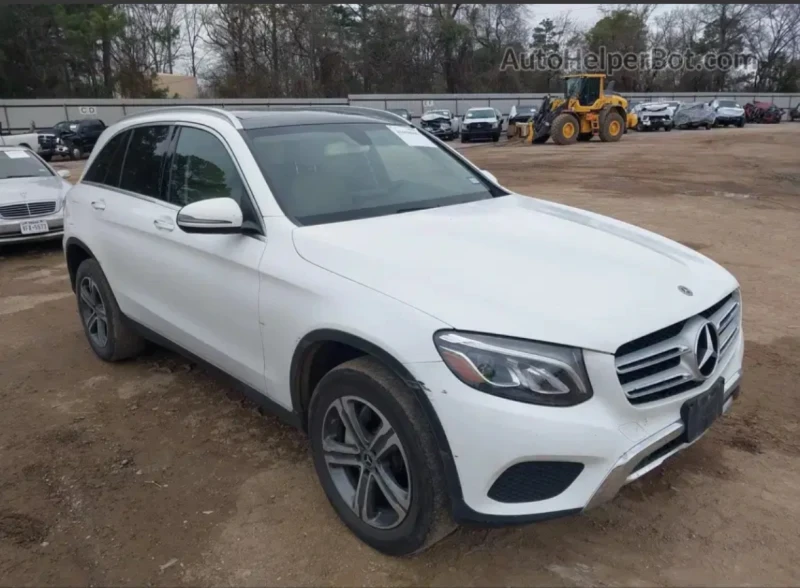 Mercedes-Benz GLC 300 CARFAX! АВТО КРЕДИТ!, снимка 1 - Автомобили и джипове - 49457474