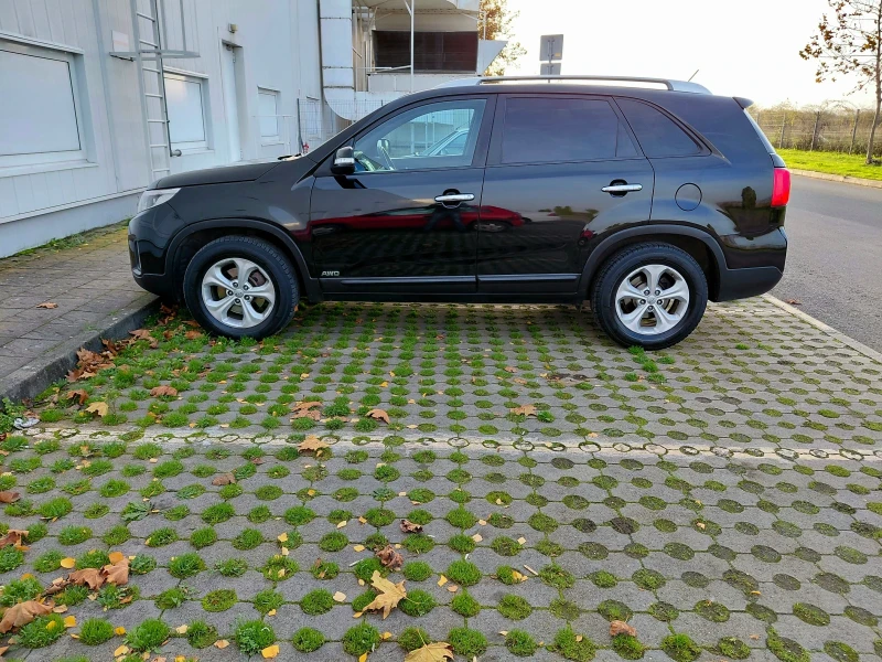 Kia Sorento 2.2 D Facelift, снимка 2 - Автомобили и джипове - 52508248