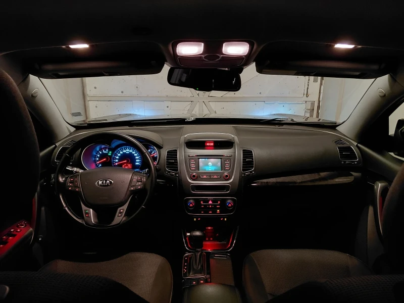 Kia Sorento 2.2 D Facelift, снимка 12 - Автомобили и джипове - 52508248