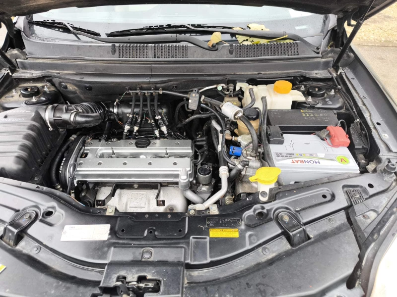 Chevrolet Captiva, снимка 8 - Автомобили и джипове - 52662873