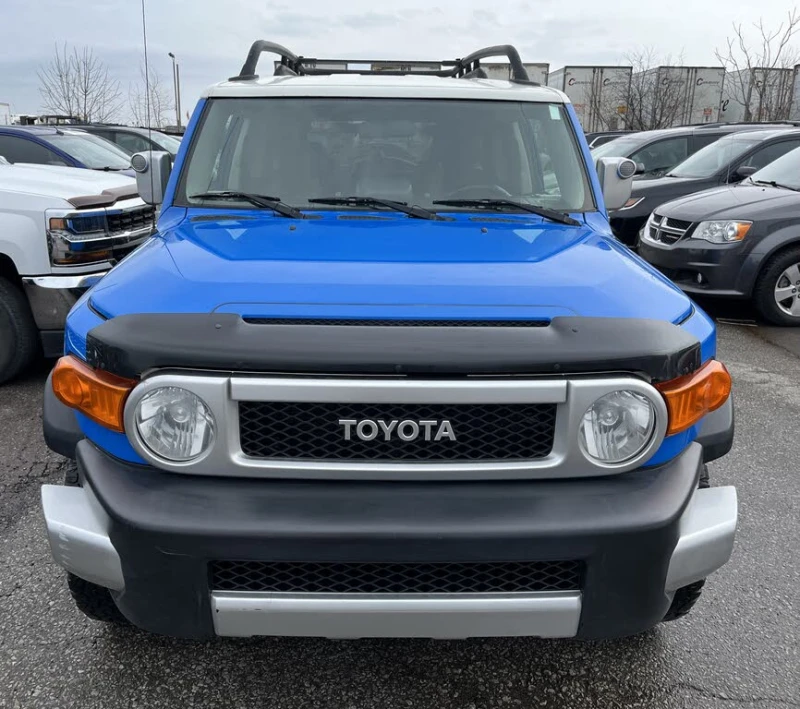 Toyota Fj cruiser CARFAX* АВТОФИНАНСИРАНЕ, снимка 2 - Автомобили и джипове - 53187109