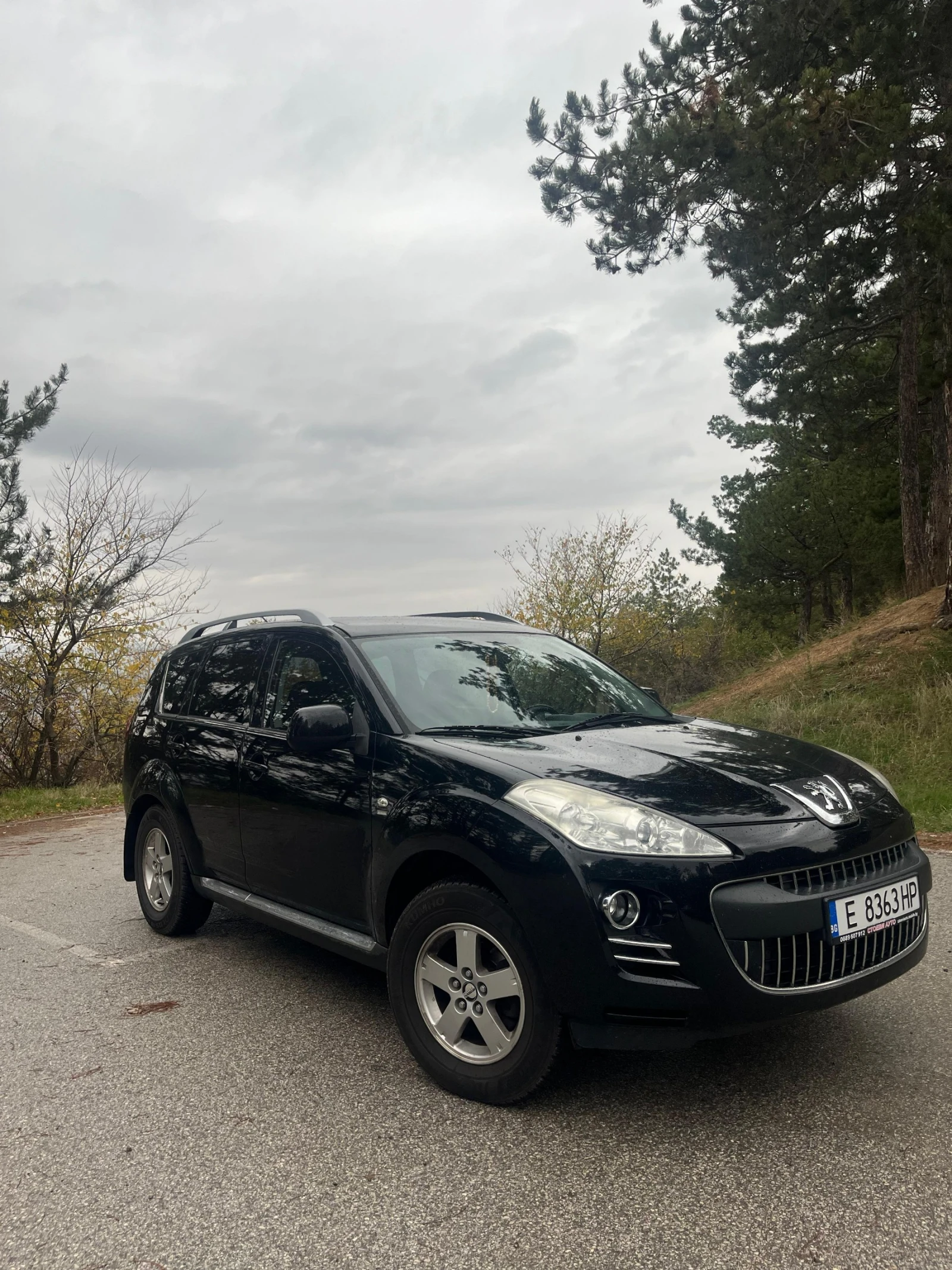 Peugeot 4007 2.2 HDI 156 к.с., кожа, 4х4, навигация, 7 места - изображение 2