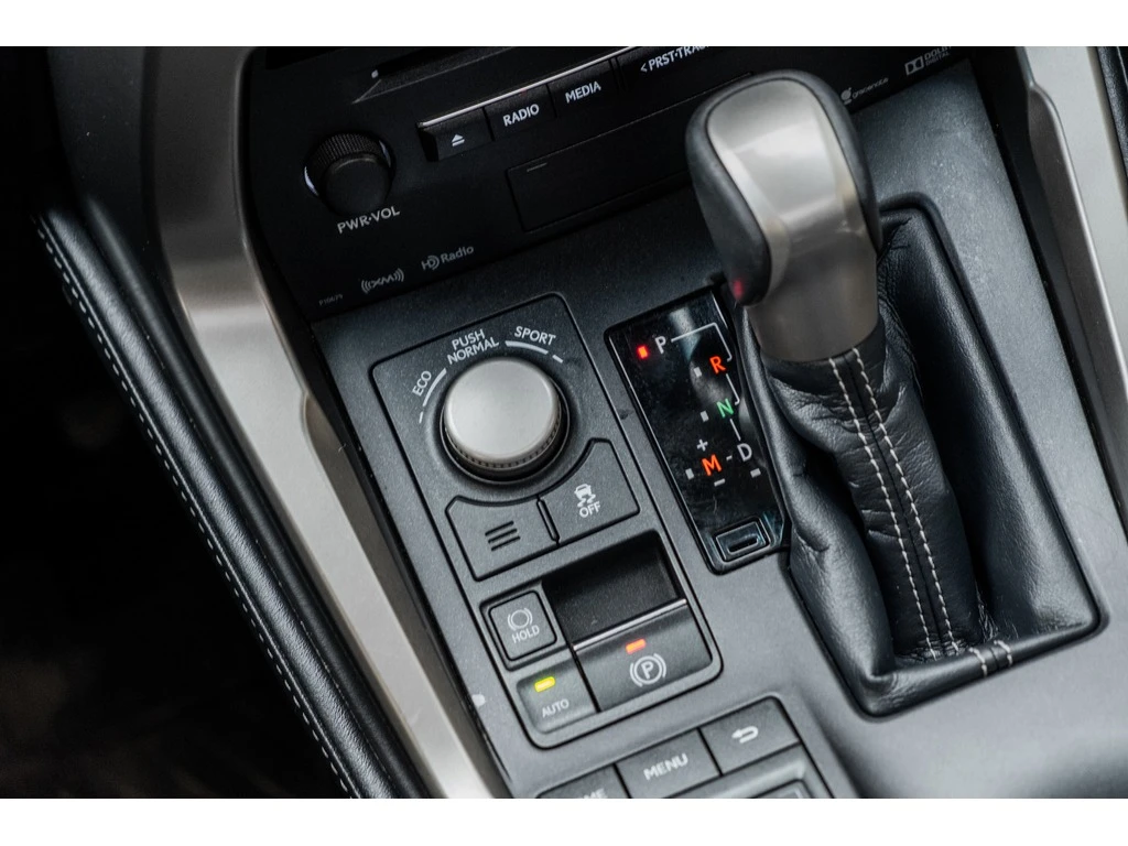 Lexus NX 200t * * CARFAX * *   * *  | Mobile.bg   11