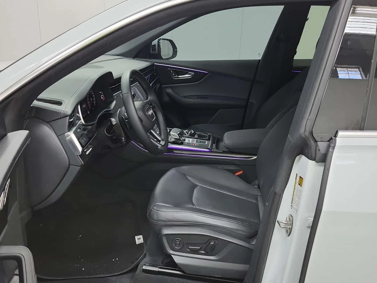 Audi Q8 * Progressiv * CARFAX * ЦЕНА ДО БГ - изображение 2