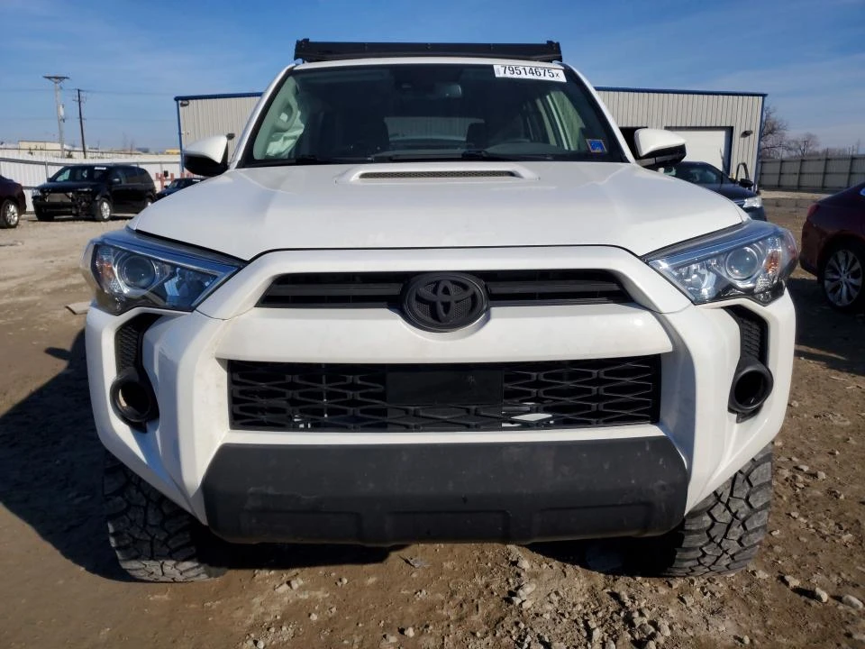 Toyota 4runner AWD* KEYLESS* LED* , снимка 3 - Автомобили и джипове - 53767507
