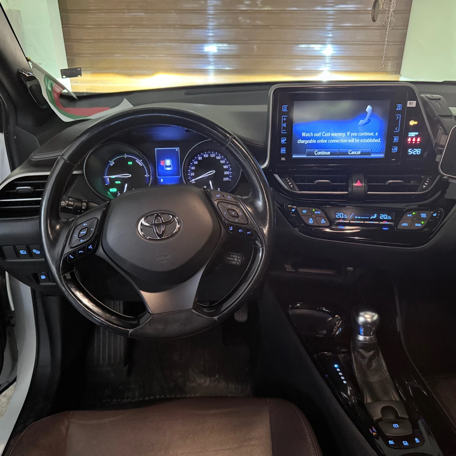 Toyota C-HR, снимка 11 - Автомобили и джипове - 53964473