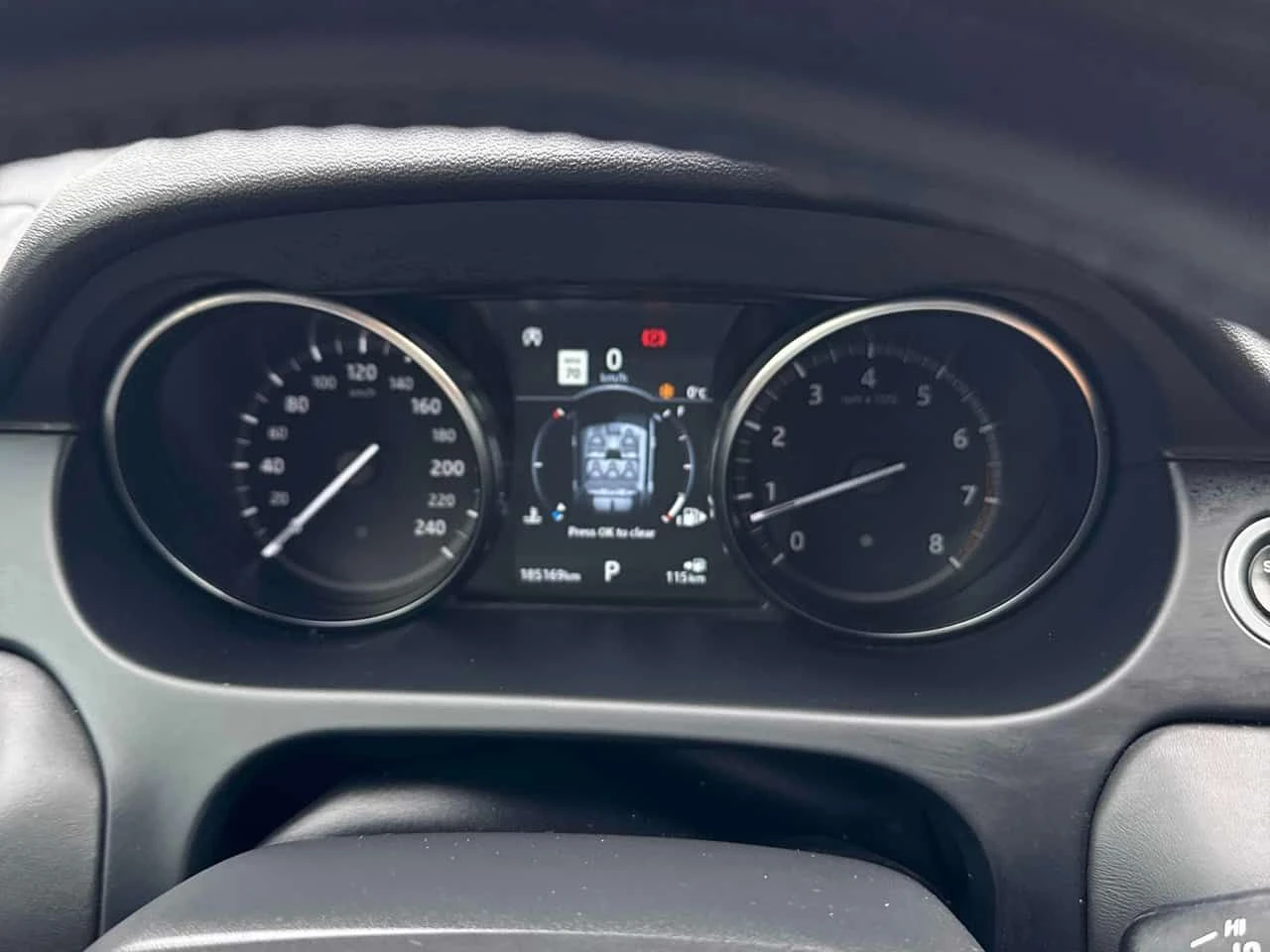 Land Rover Discovery Sport  Luxury * 2 ����� * �������� * KEYLESS * CARFAX | Mobile.bg � ����������� 8