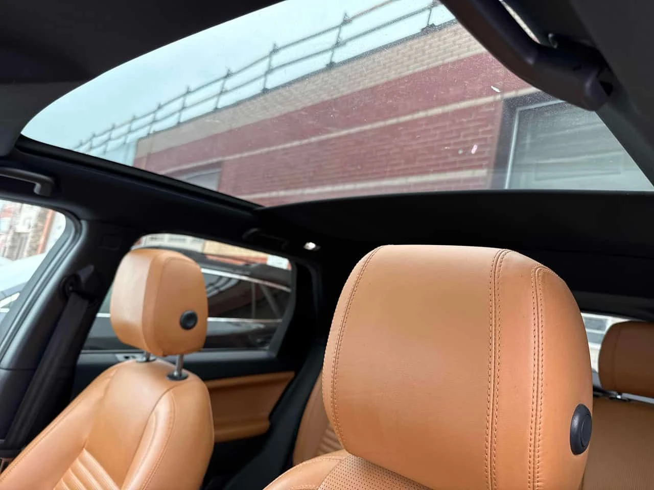 Land Rover Discovery Sport  Luxury * 2 ����� * �������� * KEYLESS * CARFAX | Mobile.bg � ����������� 14