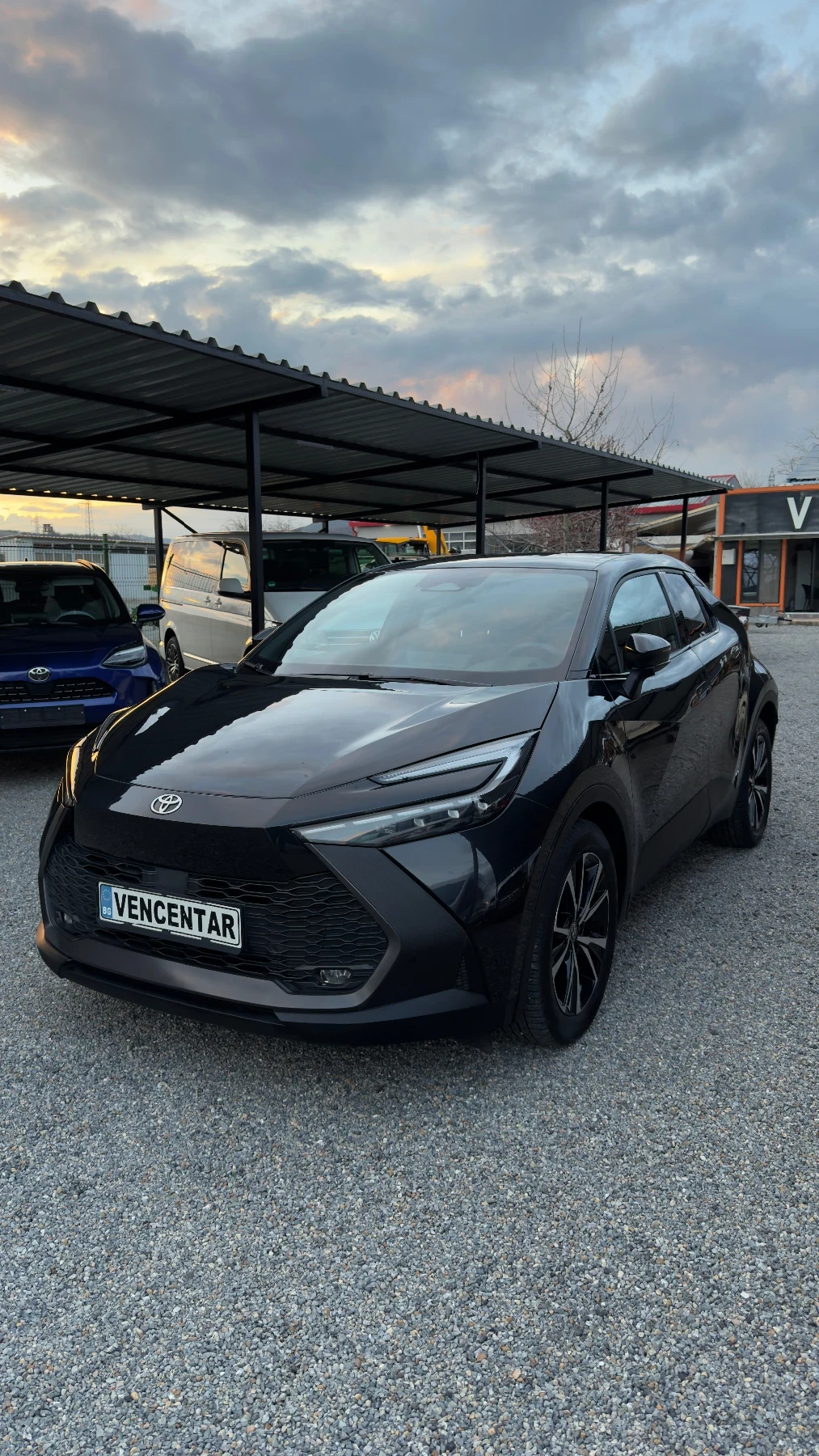 Toyota C-HR 4x4, 2.0HEV, 197ks, снимка 13 - Автомобили и джипове - 54088430