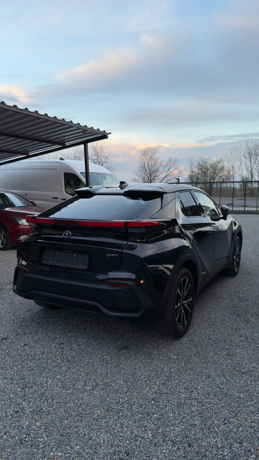 Toyota C-HR 4x4, 2.0HEV, 197ks, снимка 9 - Автомобили и джипове - 54088430