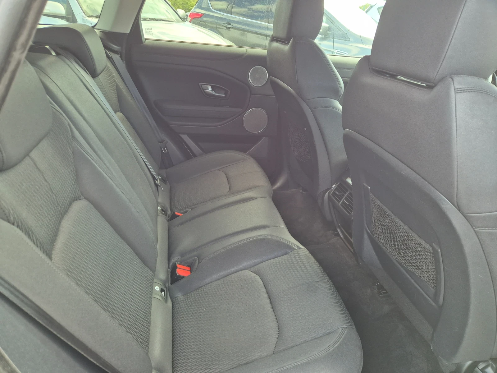 Land Rover Range Rover Evoque 2.0 D 4x4, снимка 9 - Автомобили и джипове - 54392636