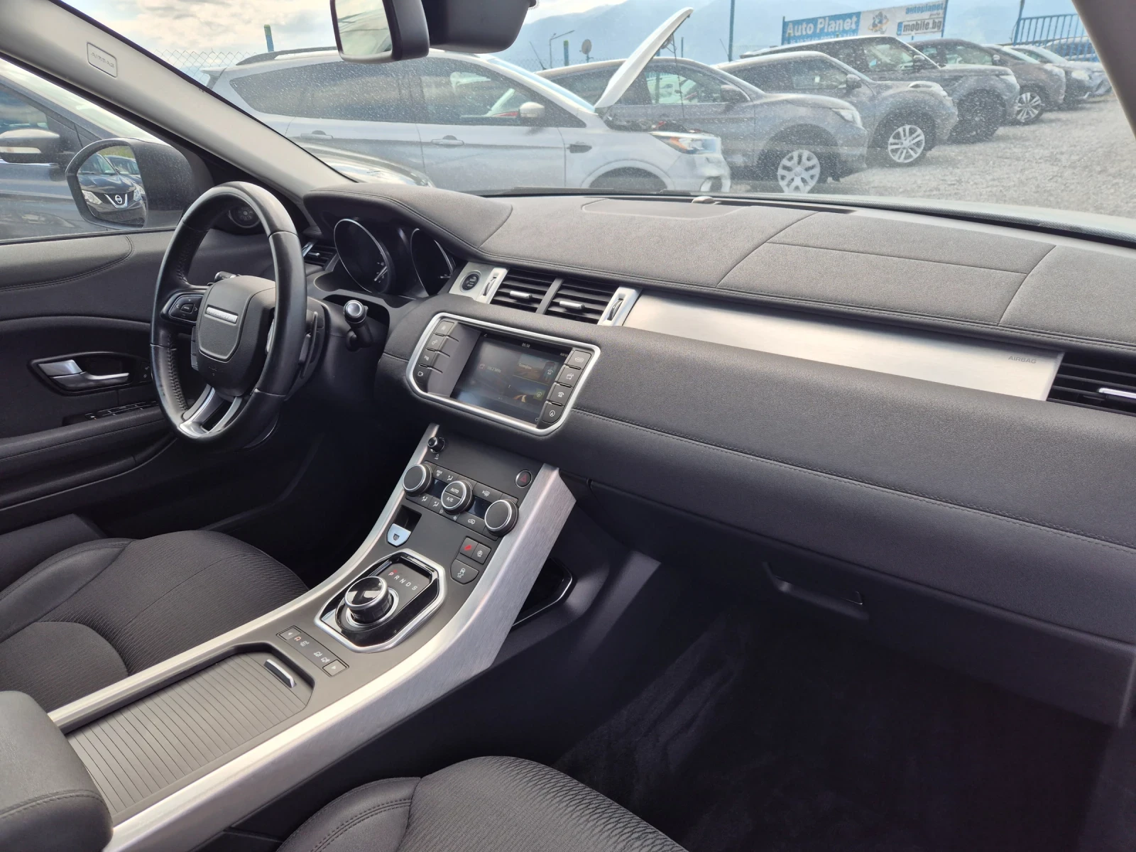 Land Rover Range Rover Evoque 2.0 D 4x4, снимка 11 - Автомобили и джипове - 54392636