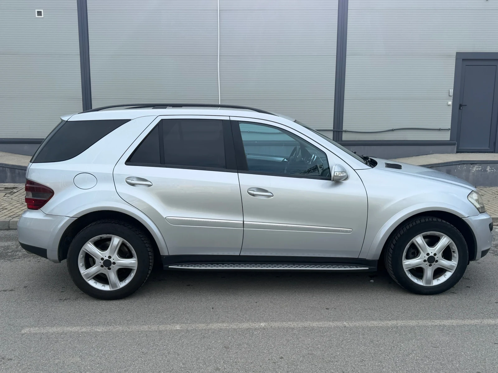 Mercedes-Benz ML 320, снимка 3 - Автомобили и джипове - 54728862