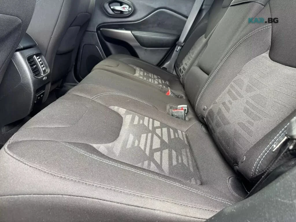 Jeep Cherokee North * 4WD * АвтоКредит * (ЦЕНА ДО БГ), снимка 16 - Автомобили и джипове - 54902017